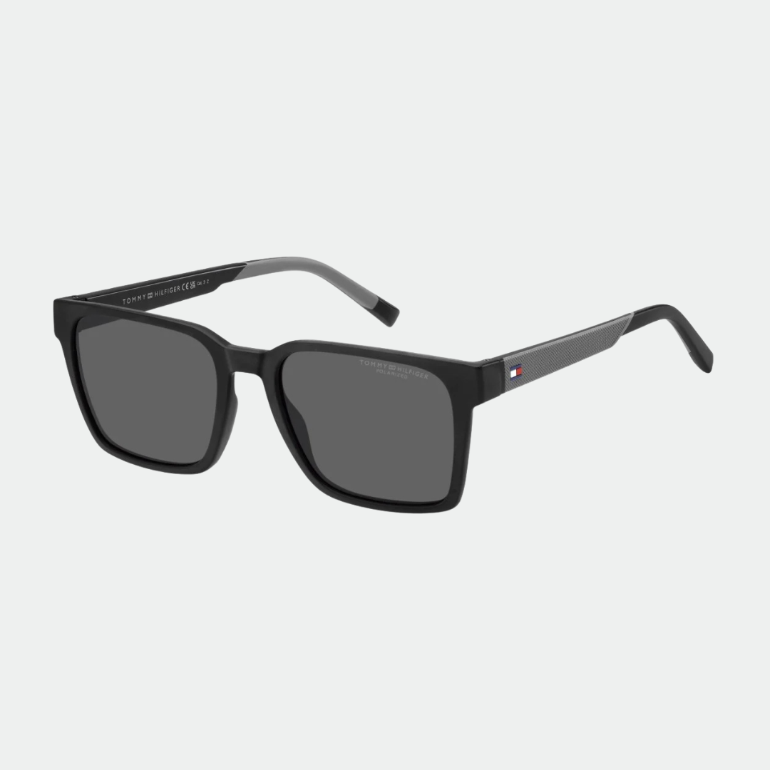 Tommy Hilfiger 2143