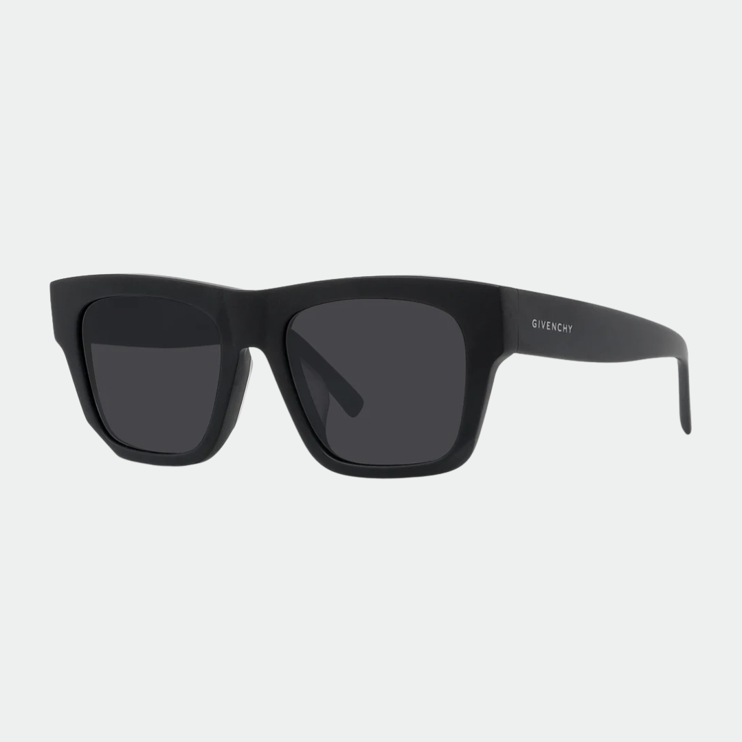 Givenchy GV 40002U